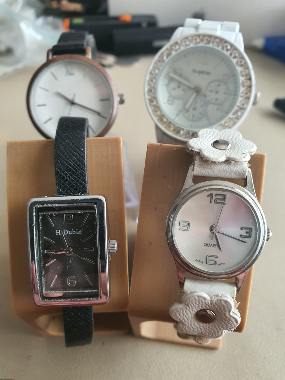 🦋10/$20🦋 Lot of 4 Working Women's Watches #5